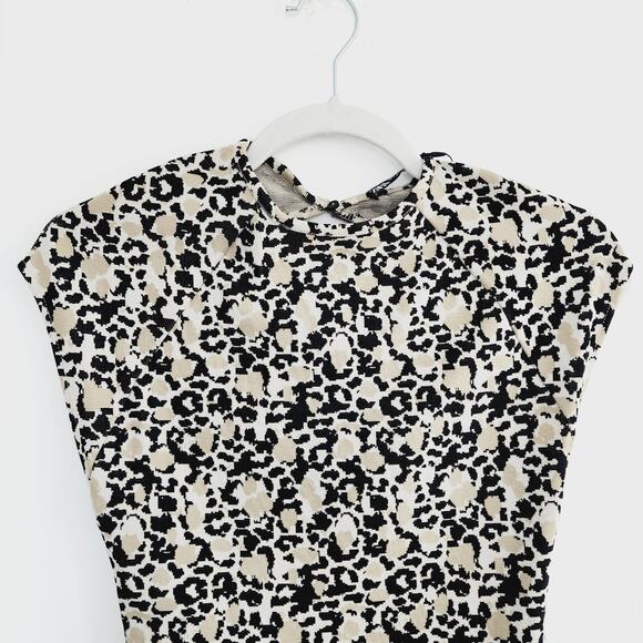 Zara Leopard Print Midi Dress Cap Sleeves Round Neck Size Small - Picture 6 of 9